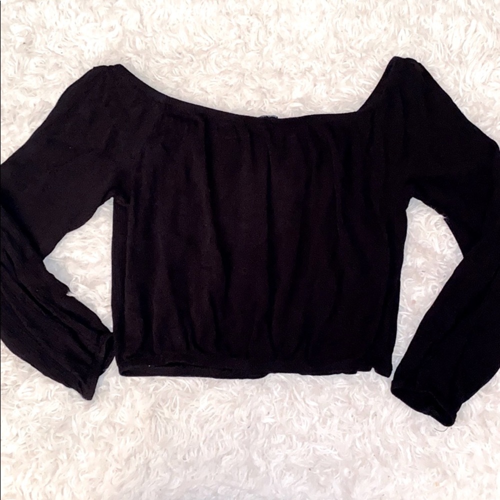Off The Shoulder Crop Top w/ Sleeve Cut